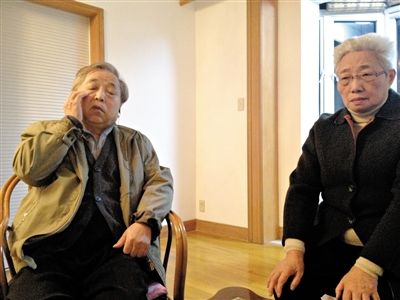 前晚，年過七旬的劉光嘉及妻子向記者講述強拆經過。