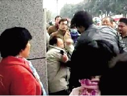純屬誤會，人家不是人販子