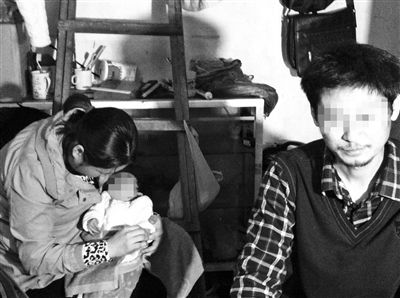 劉釗夫婦試圖將孩子送到“嬰兒安全島”未果，當(dāng)天下午，廣州宣布暫停試點(diǎn)