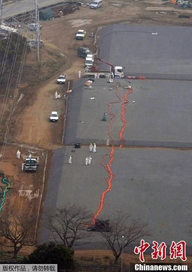 東京電力公司福島第一核電站一儲水池4月5日發生污水泄漏事故，維修人員自4月6日起，開始使用5臺水泵進行污水轉移作業，目前已成功轉移13000噸污水，但是仍有47噸發生了泄露。事故發生3天以來，泄漏污水總量約167噸。