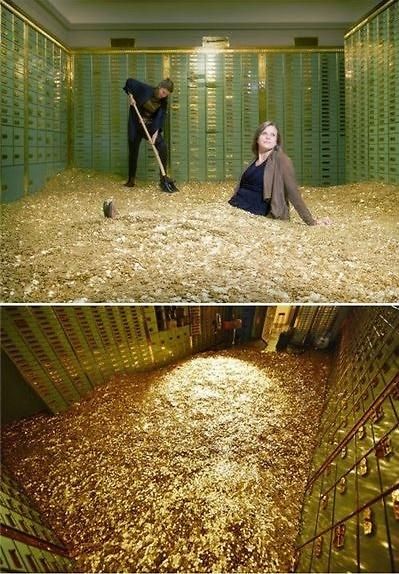 瑞典網店推出“金錢浴”，800萬枚硬幣堆成金“浴池”。