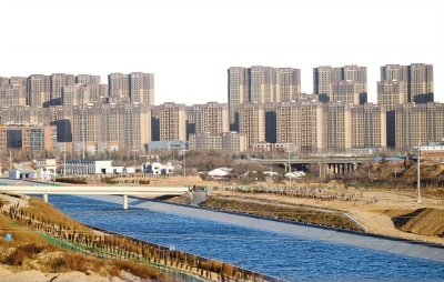 鄭州市西南角，南水北調渠旁新建的樓盤。