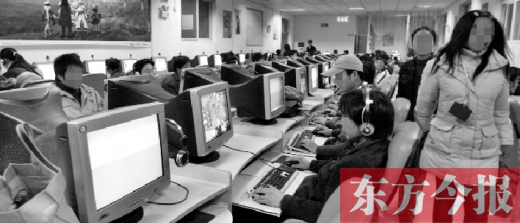 網吧早已成為年輕人的一個重要去處。18年過去了，河南人的生活與互聯網已經密不可分