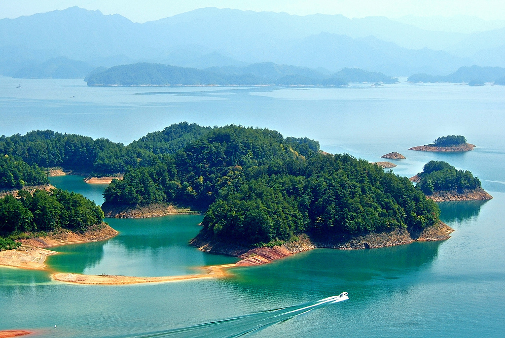 這個初夏有點甜 走進(jìn)如詩如畫千島湖