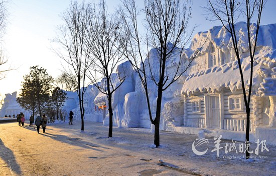 自然賜于雪的無垠，藝術給予雪的靈魂，人類創造雪的財富 王遠昌攝
