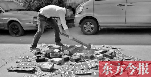“老的哥”揭“黑車”猖獗原因，建議倒查假車牌、出租車使用機打發(fā)票