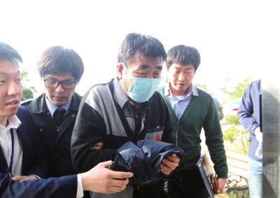 　4月19日，“歲月”號(hào)船長(zhǎng)李俊錫被正式逮捕資料圖片。