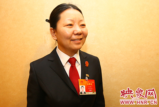 全國(guó)人大代表、河南省寶豐縣人民法院副院長(zhǎng)、鬧店鎮(zhèn)法庭庭長(zhǎng)朱正栩