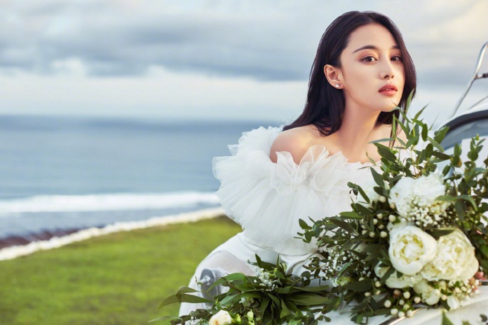 張馨予的婚紗成了淘寶爆款，知道價(jià)格后讓人大跌眼鏡！