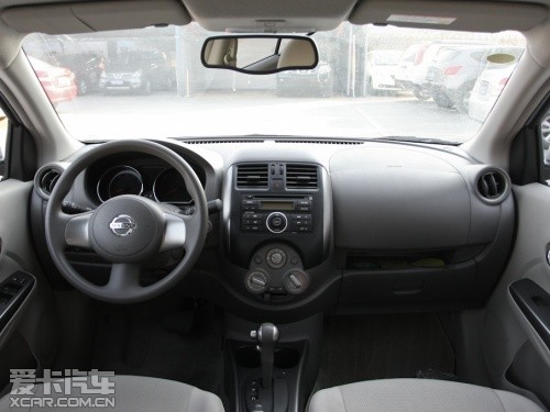 東風日產2011款陽光