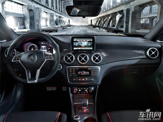 奔馳CLA 45 AMG