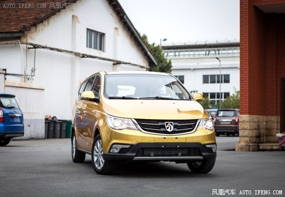 寶駿730