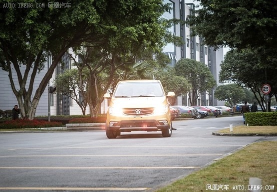 寶駿730