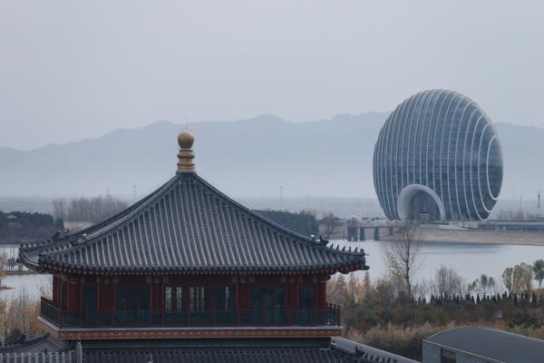 　因APEC會議籌備，雁棲湖景區(qū)于10月25日關閉至11月14日重新開放。 劉行喆 澎湃資料