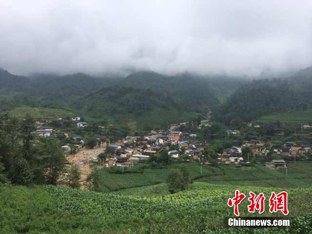7月28日,云南省保山市隆陽區瓦房鄉喜坪村上坪小組發生山洪災害,造成3戶人家9人被沖走。
