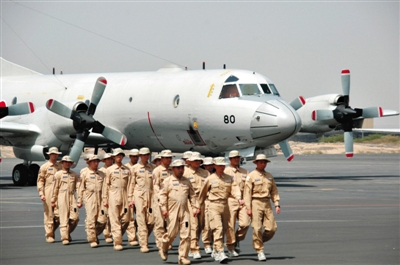吉布提機(jī)場(chǎng)，日本海上自衛(wèi)隊(duì)的兩架P-3C飛機(jī)抵達(dá)，在亞丁灣執(zhí)行反海盜任務(wù)。