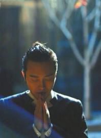 網傳李玉剛“出家”的照片。
