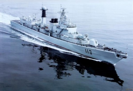 　青島艦是是中國(guó)按照西方現(xiàn)代化標(biāo)準(zhǔn)建造的第一種主力戰(zhàn)艦。