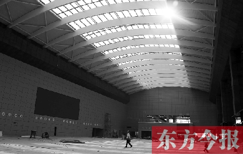 作為高鐵鄭州東站最重要的配套工程，鄭州綜合交通樞紐公路客運(yùn)站的裝修工作即將完成，預(yù)計(jì)今年9月底與鄭州