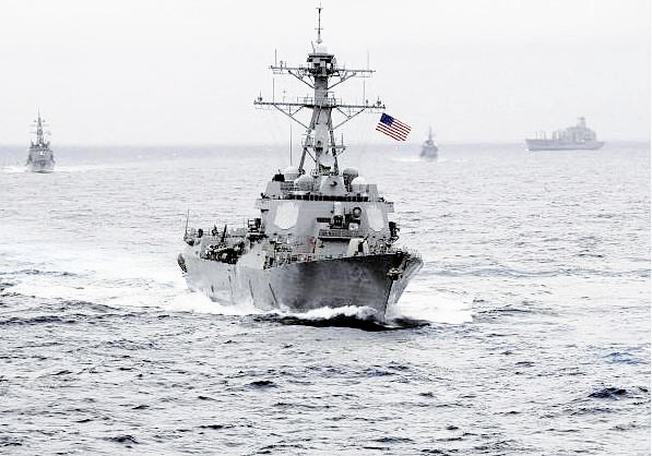 美軍艦非法進入中國海域為哪般？
