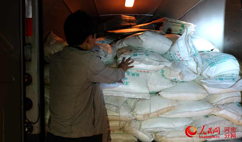 鄭州端掉一制假窩點 28噸假食用鹽夠1萬人吃一年